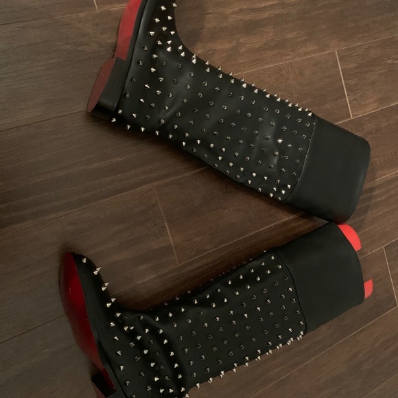 Louboutin studded boots - Picture 3 of 4